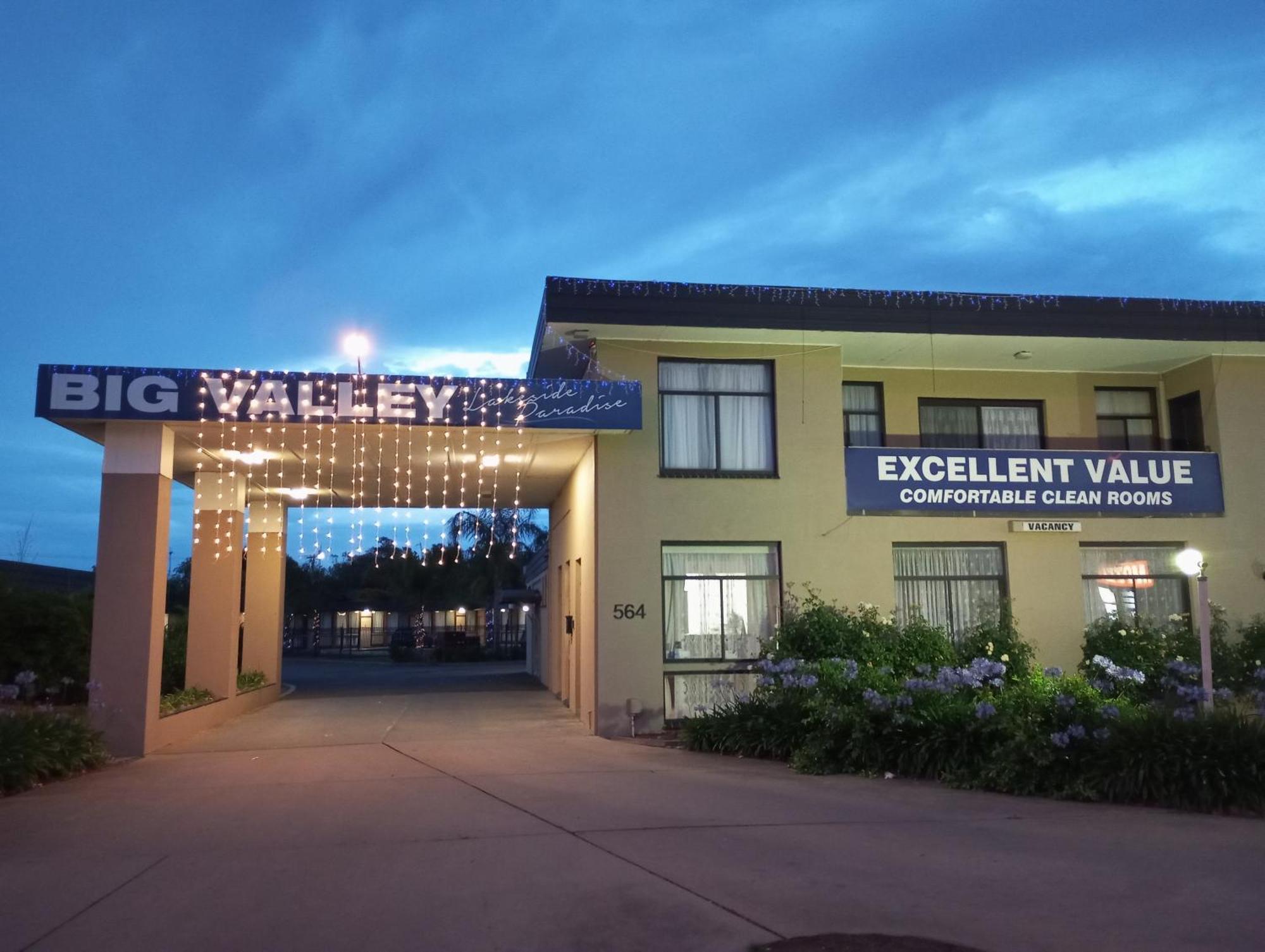 Big Valley Lakeside Paradise Motor Inn Shepparton Zewnętrze zdjęcie