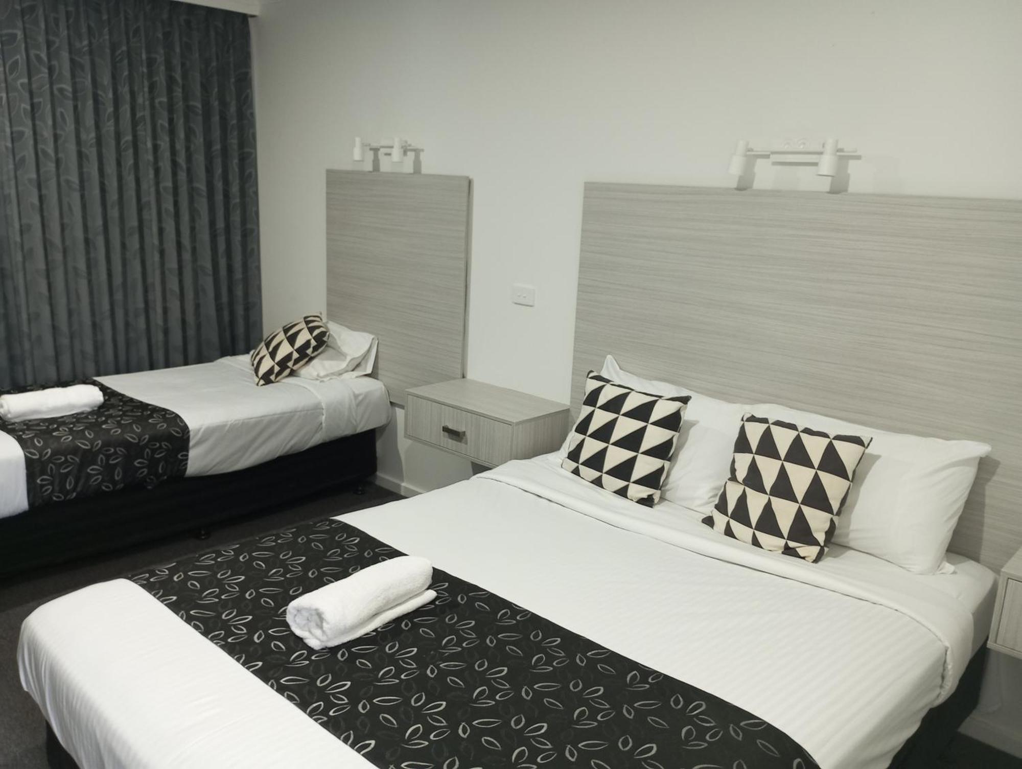 Big Valley Lakeside Paradise Motor Inn Shepparton Zewnętrze zdjęcie
